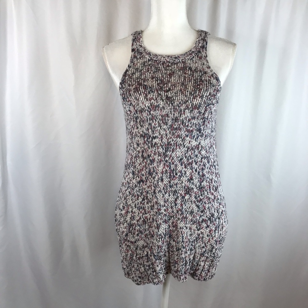 🔴 American Eagle Outfitters Sleeveless Sweater M